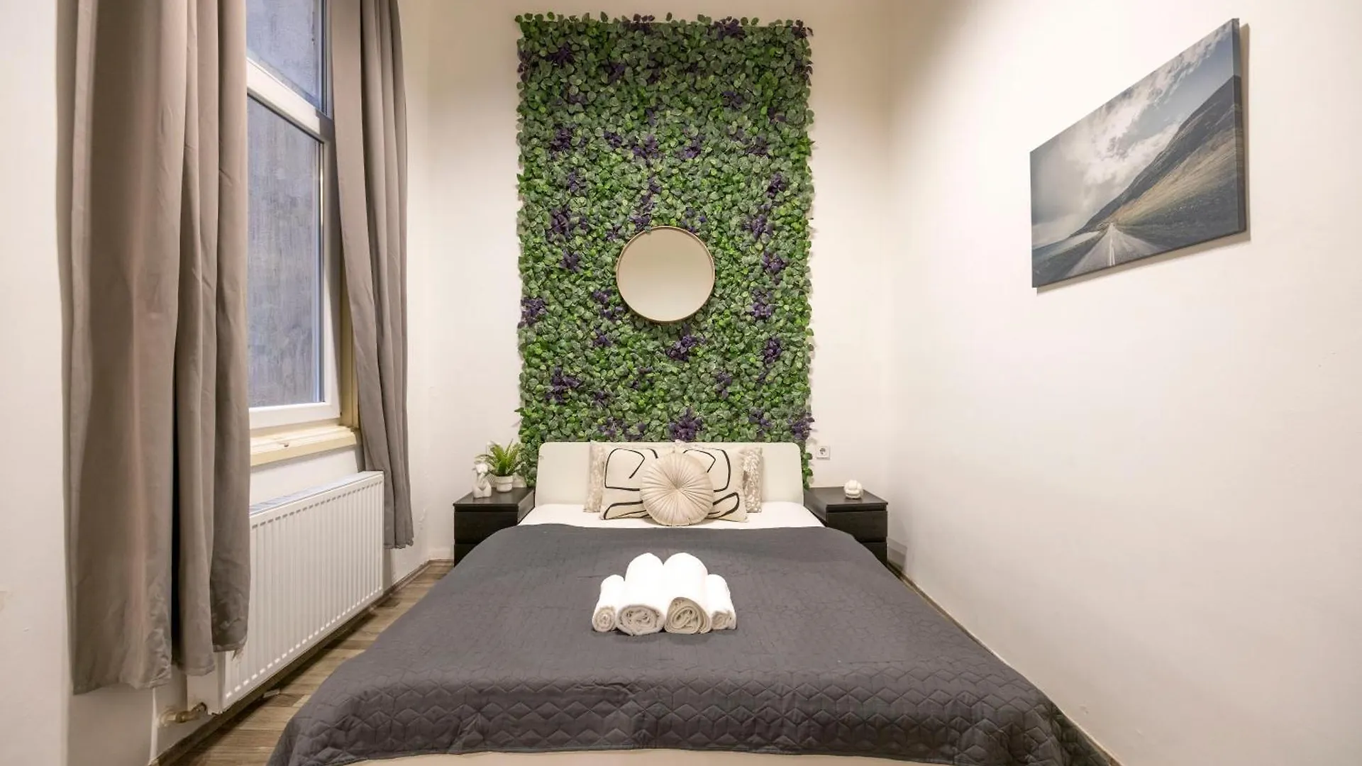 Central & Cozy Superior Terez Boulevard Apartment Budapešť